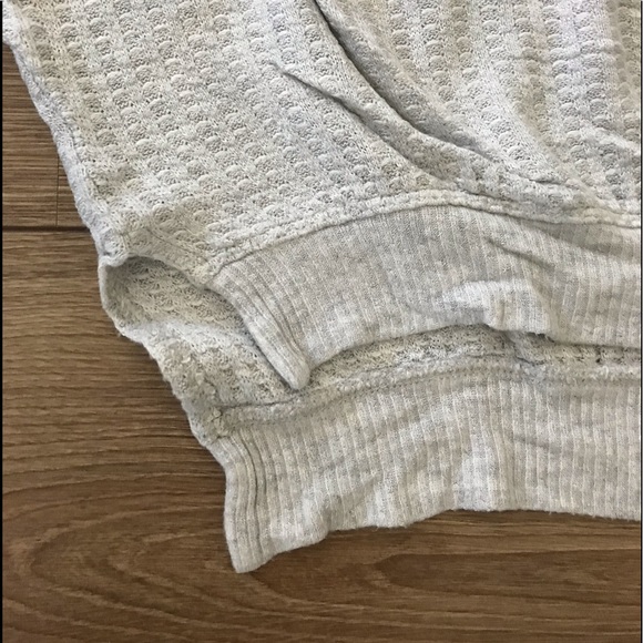 Top - Picture 2 of 5